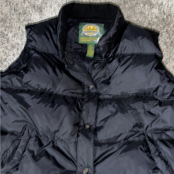 Men’s Cabela’s vest - Picture 1 of 3